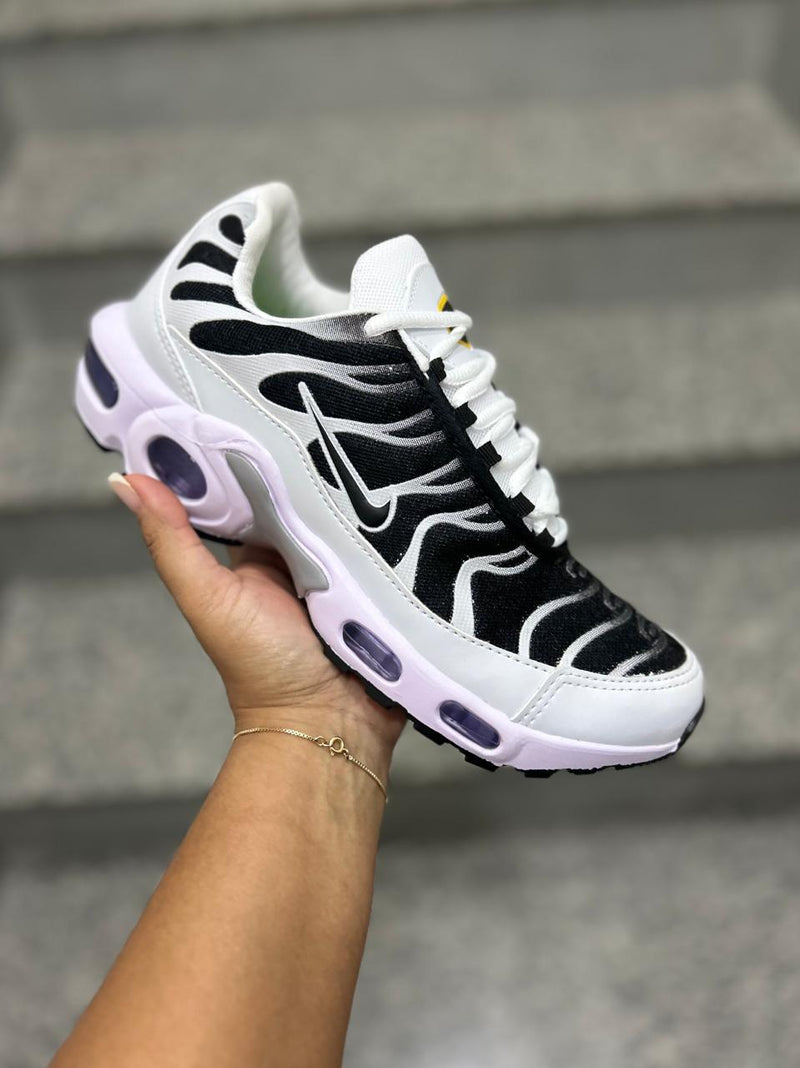 Tênis Nike TN