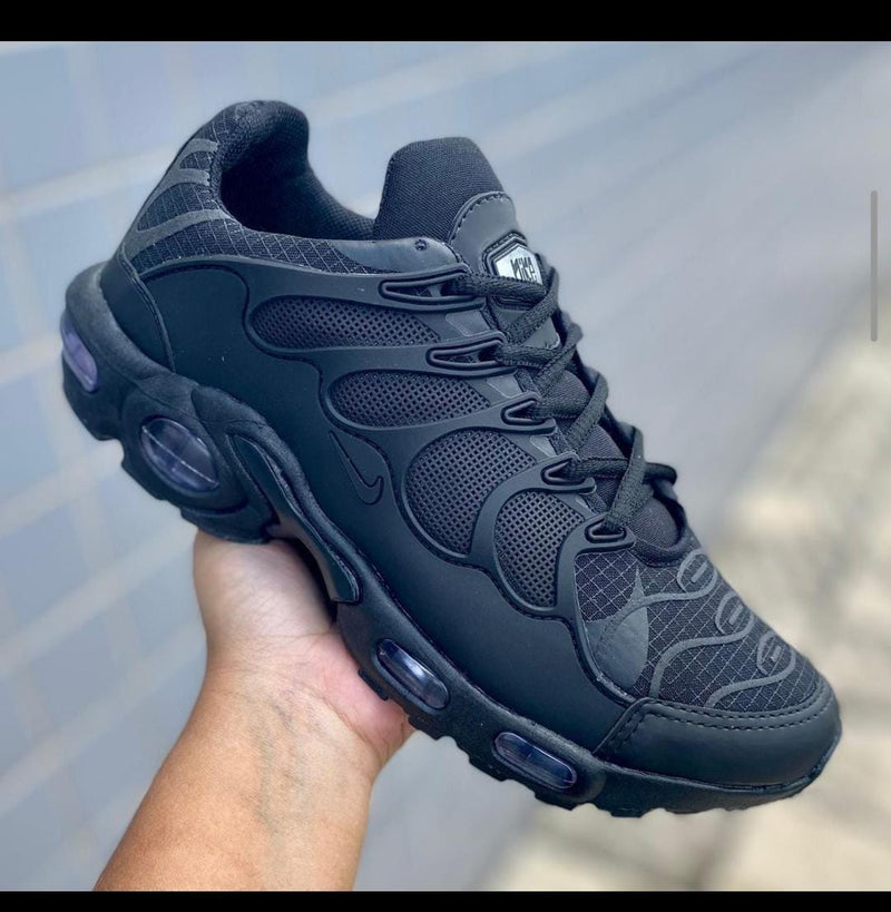 Tênis Nike TS