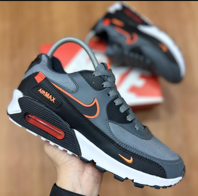 Nike Air Max 90 Plus