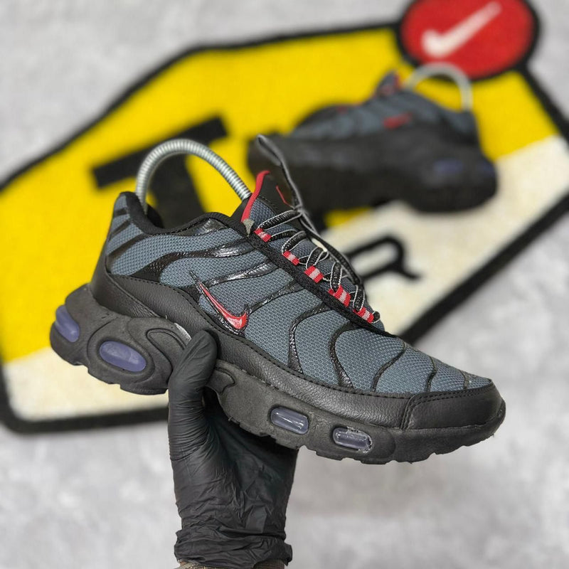 Tênis Nike TN