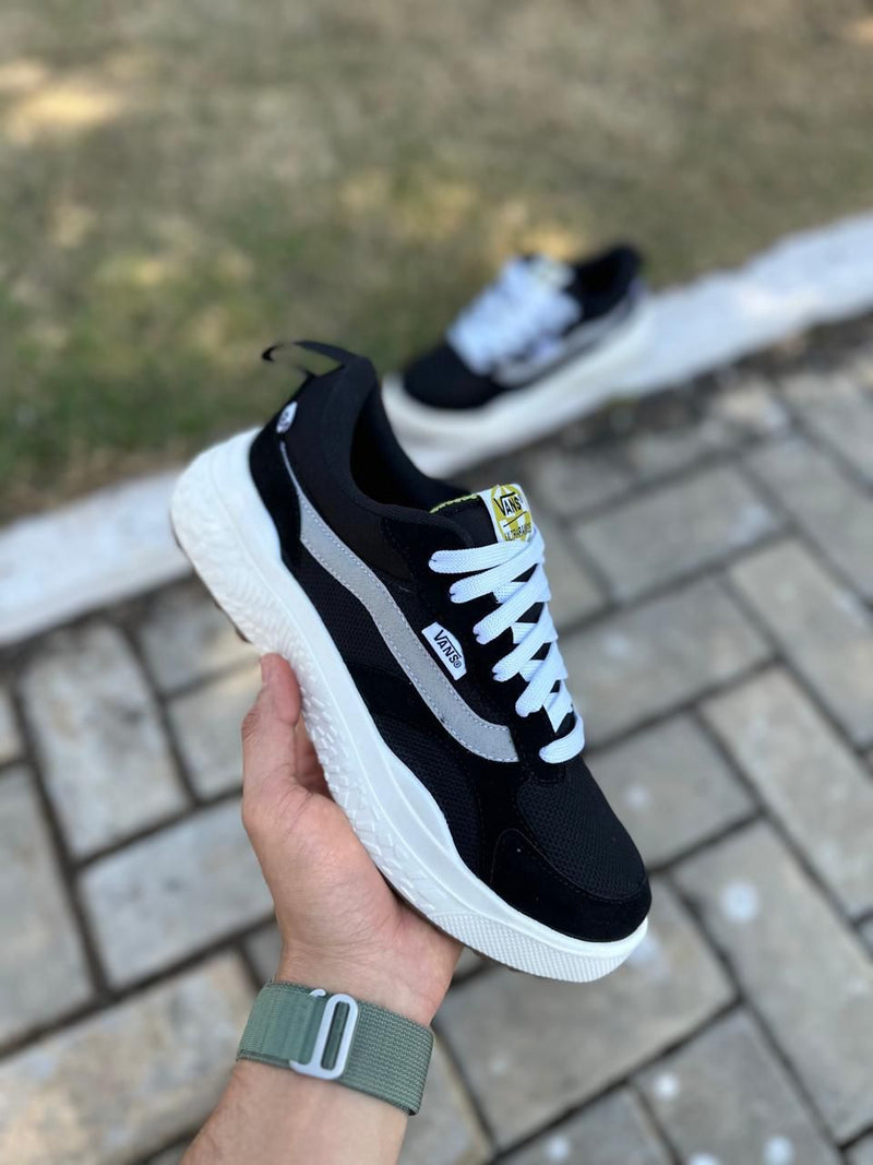 Tênis Vans VR3